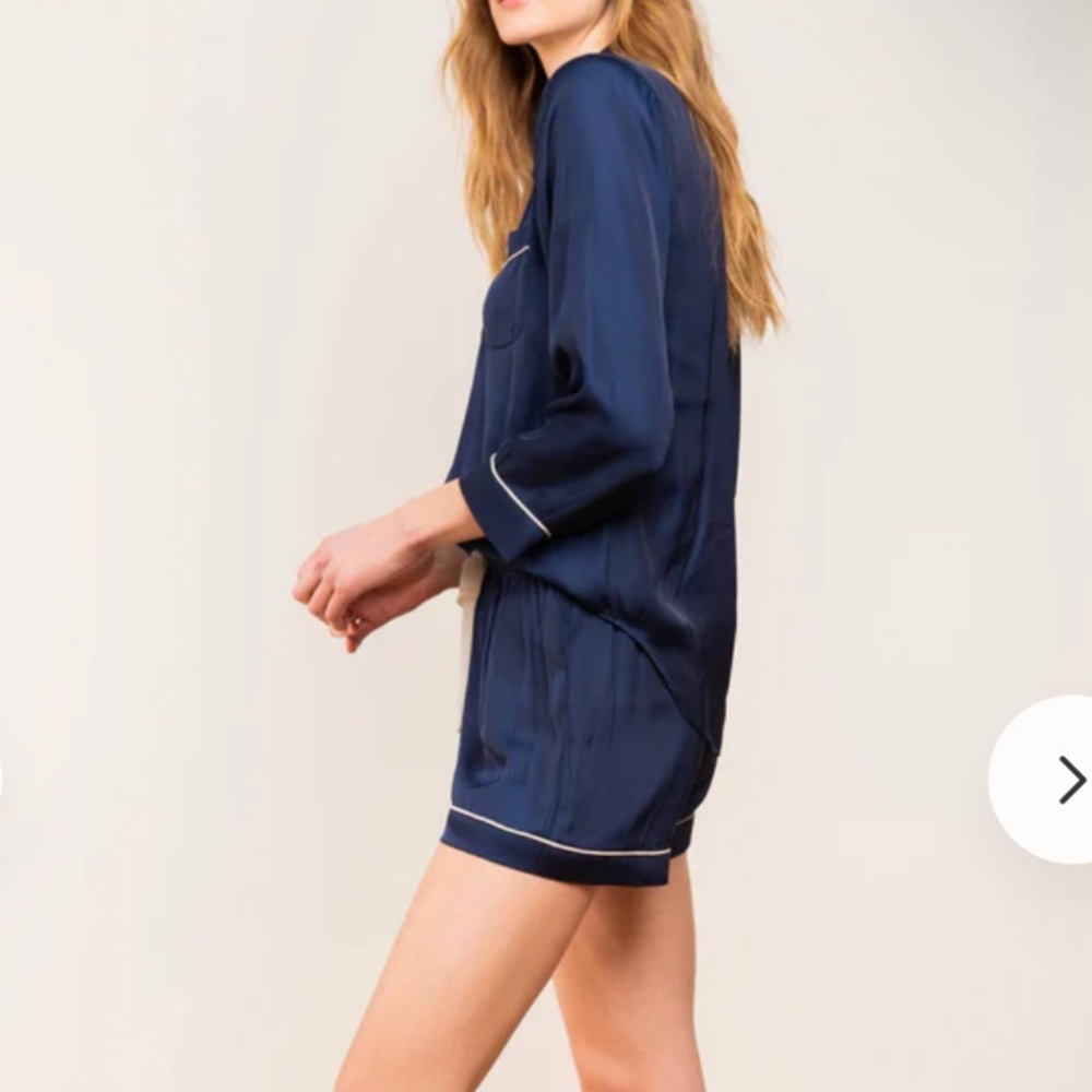 NWOT Latte Love Navy Blue Satin Pajama Set Size M - Picture 2 of 7